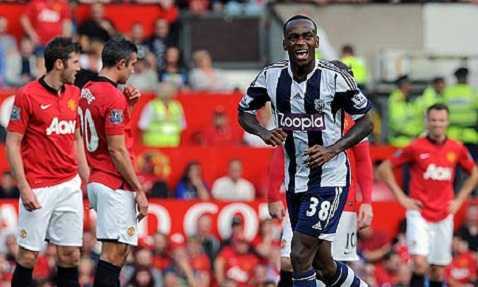 Lương 'sát thủ' hạ MU thấp hơn cả Công Vinh