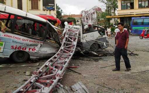 Clip, ảnh: Miền Trung tan hoang sau bão