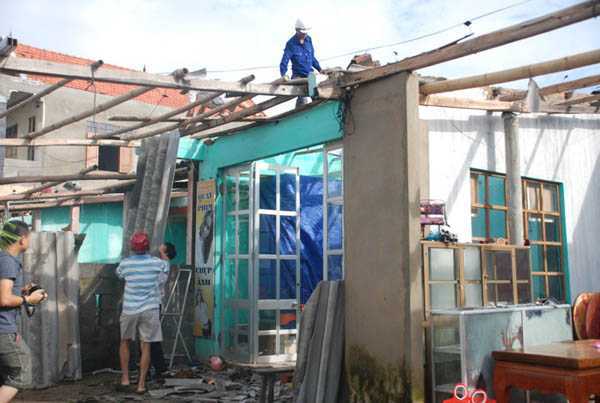 Miền Trung gồng mình khắc phục hậu quả sau bão