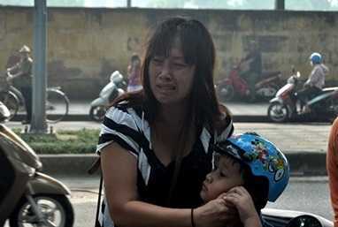 Người dân khóc nghẹn chờ giây phút viếng Đại tướng