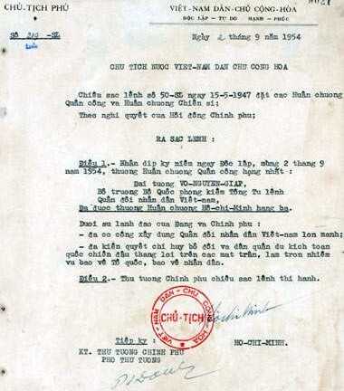Sắc lệnh của Bác Hồ phong hàm cho Đại tướng Võ Nguyên Giáp
