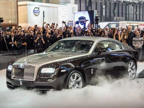 Bí ẩn đại gia Việt bỏ ‘núi tiền’ mua Rolls-Royce