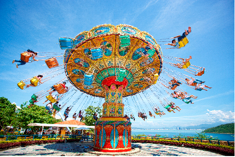 Giảm giá 50% tại Vinpearl Land – Royal City dịp 20/10