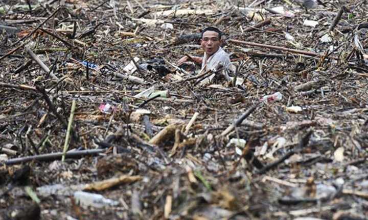 'Lộc trời' an ủi người dân vùng lũ