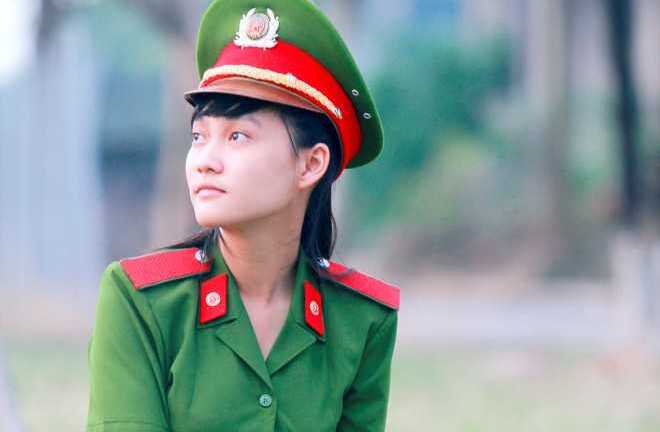 Nữ thủ khoa xinh đẹp Học viện Cảnh sát