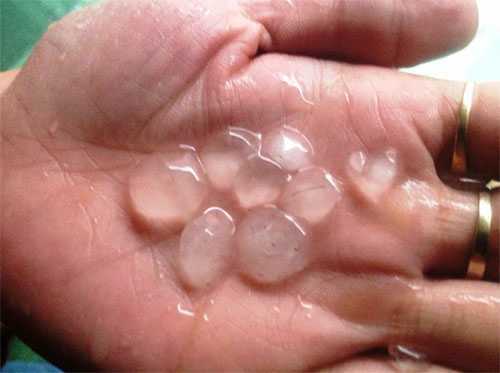Mưa đá kèm lốc xoáy xuất hiện ở Đồng Nai