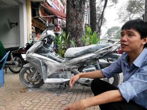 Xe Air Blade lại bất ngờ bốc cháy không rõ nguyên nhân