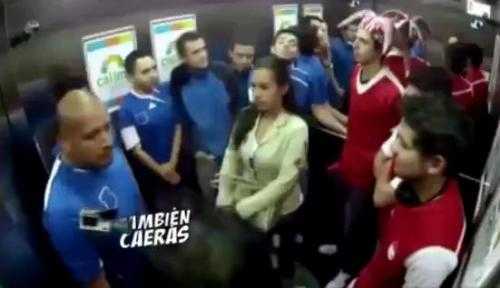 Khi hooligan ẩu đả trong thang máy