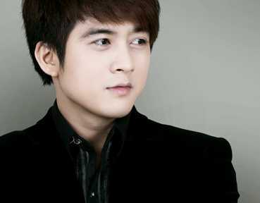 Đinh Ứng Phi Trường ra mắt single mới