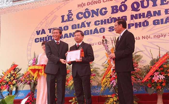 Phó Giáo sư trẻ nhất 2013 mới 30 tuổi