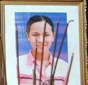 Nữ phóng viên hy sinh trong bão Haiyan: Quặn lòng con thơ gọi mẹ