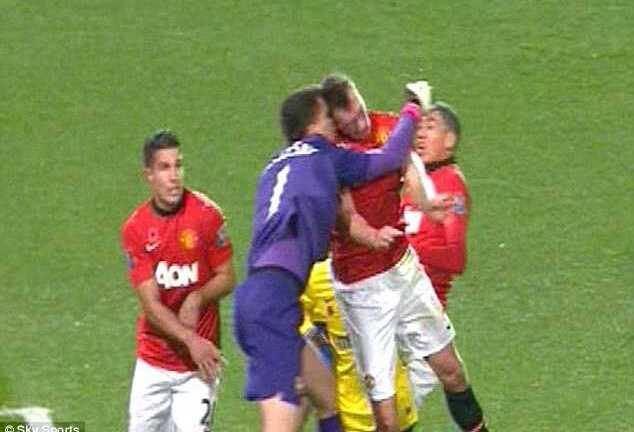 MU, Arsenal cần quan tâm đến tính mạng cầu thủ