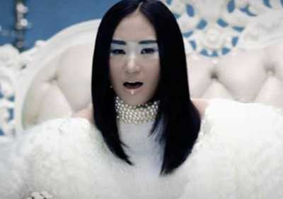 Ca sỹ Nhật Thu 'phải lòng' cậu bạn thân