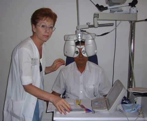 Hỗ trợ chăm sóc mắt cho các thầy cô