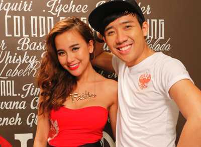 Trấn Thành sánh vai nữ DJ xinh đẹp dập tin 'trai cong'