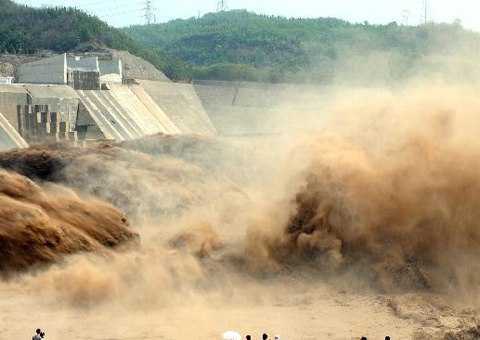 Vụ vỡ đập thủy điện kinh hoàng nhất lịch sử Trung Quốc