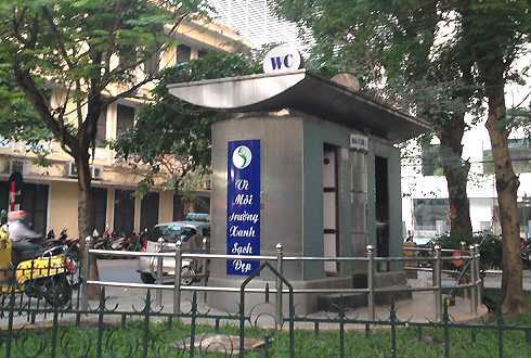 Bên trong 14 nhà vệ sinh tiền tỷ ở Hà Nội có gì?