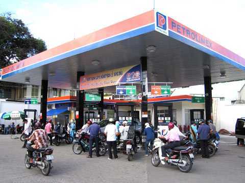 Lãi khủng của Petrolimex đến từ đâu?