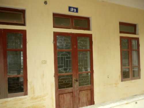 Cô giáo và phụ huynh loạn đả trên bục giảng