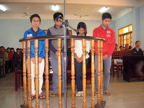 Gái hai con gọi bạn trai giết người trả thù