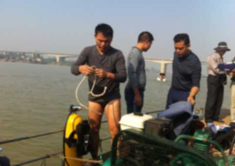 Bác sỹ ném xác: Công an đang tìm thi thể bằng phương pháp gì?