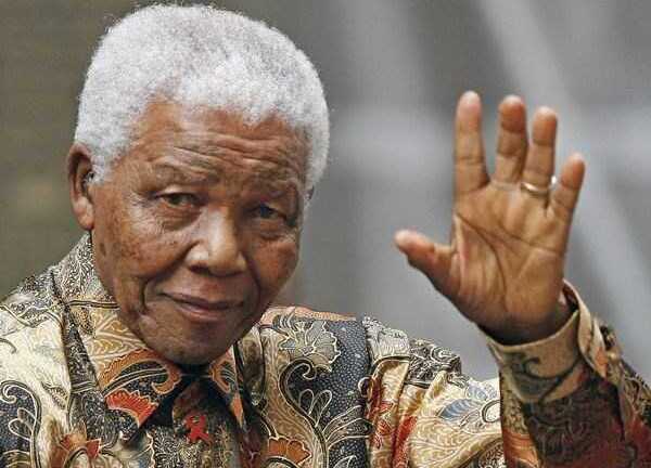 Huyền thoại Nelson Mandela qua đời ở tuổi 95