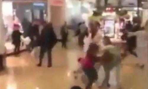 Clip: Dùng dùi cui điện đánh nhau tranh cướp đồ giảm giá