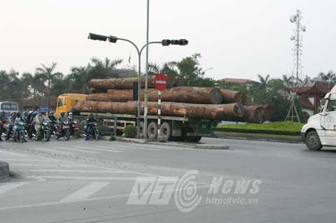 Cấp dưới phạm pháp, chánh thanh tra bị hạ bệ