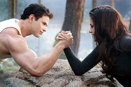 Bi hài thuốc tăng cơ: Bắp chuột to, 'cái quý giá' nhão