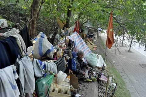 Sự thật cuộc sống 'người rừng' giữa Hà Nội