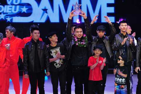 Nhóm S.I.N.E đăng quang Vũ điệu đam mê