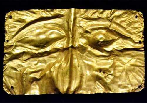 Bí ẩn vùng đất đụng đâu cũng thấy vàng lá