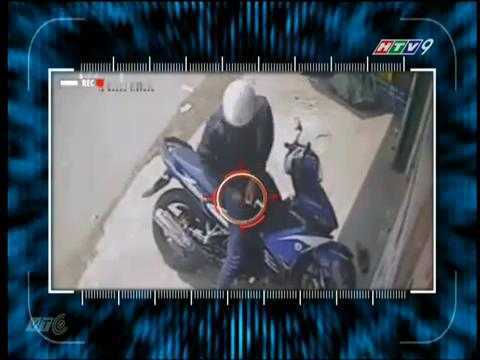 Clip: Bẻ khoá 5 lần thất bại, trộm bị đuổi đánh trối chết