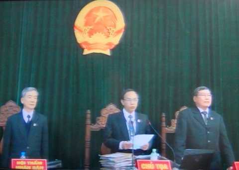 Chủ tọa phiên tòa nói về phiên xử Dương Tự Trọng