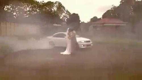 Sửng sốt xem người hâm mộ BMW tổ chức đám cưới