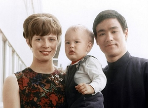 Chuyện ít biết về vợ góa của huyền thoại Lý Tiểu Long