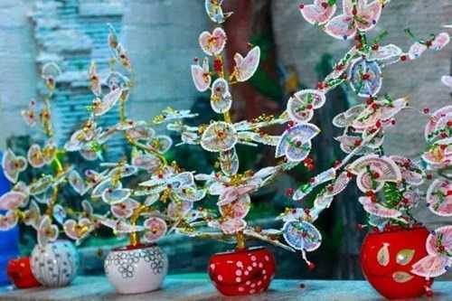 Đã mắt ngắm cây tiền thật trưng bày Tết