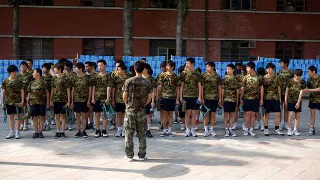 Lập trại cải tạo người nghiện game kiểu quân sự