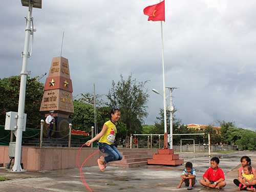 Đưa Hoàng Sa, Trường Sa vào sách giáo khoa