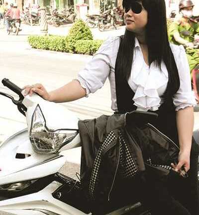 Theo chân bóng hồng quật cướp tả tơi