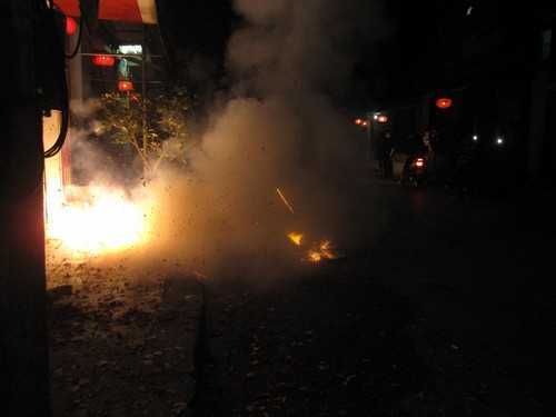 Xác pháo đỏ đường Hà Nam, Nam Định