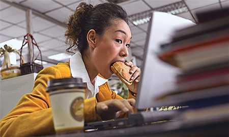 Sốt trào lưu ăn uống online