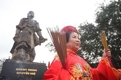 Gò Đống Đa tưng bừng hội