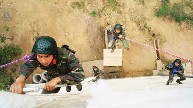 Xông đất lính đặc nhiệm