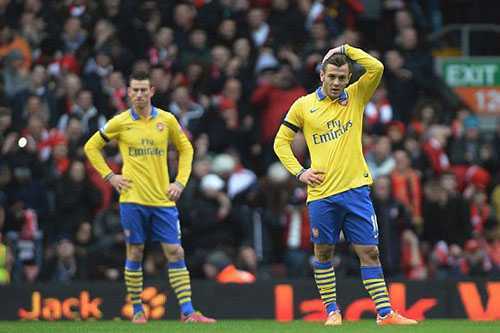 Arsenal quá đen: Liverpool mở tỷ số trong thế việt vị