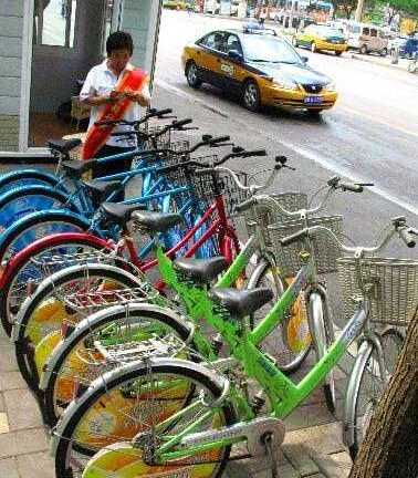 Thí điểm xe đạp công cộng ở 5 thành phố: Nhiều tranh cãi