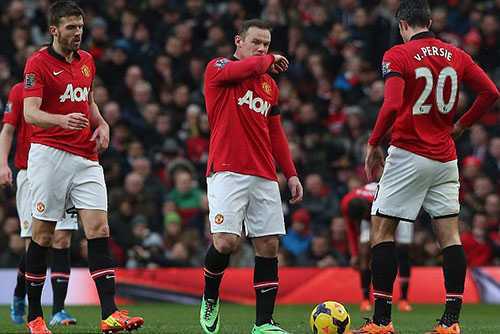 Man Utd bị trọng tài từ chối phạt đền