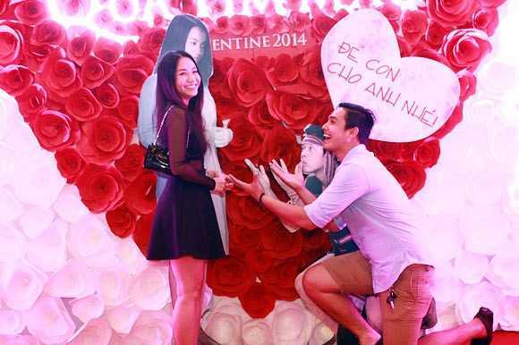 Baggio quỳ gối xin vợ sinh con trong năm Ngựa