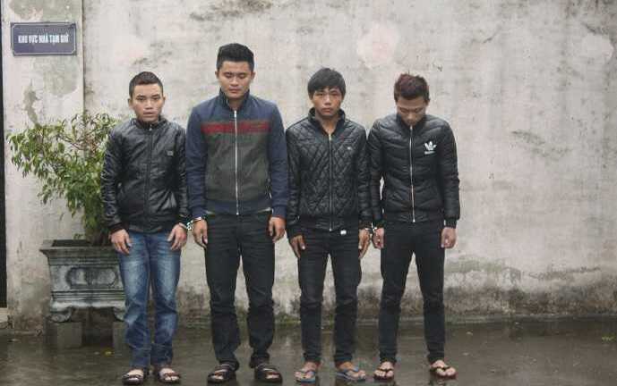 Bị ám sát ngày Tết, mang thi thể đến nhà nghi can