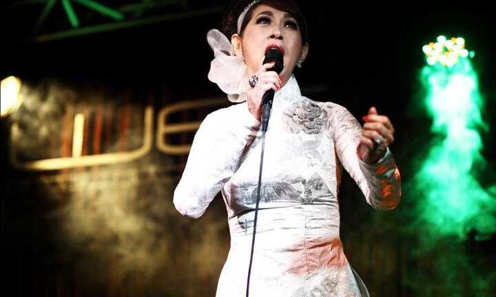 Danh ca Ý Lan xem chồng như tình nhân